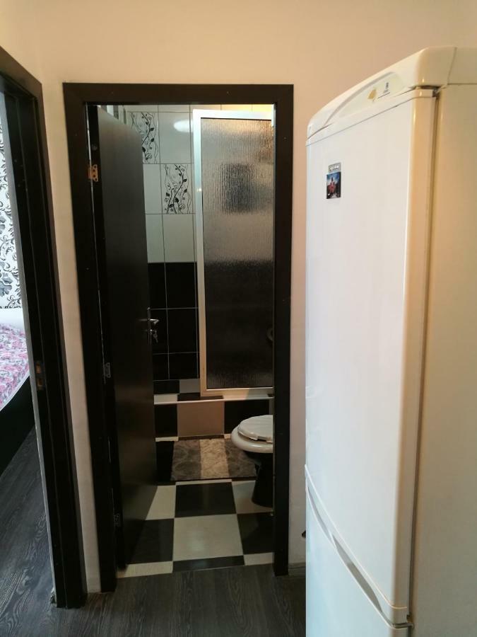 White Black Rooms Hunedoara Zewnętrze zdjęcie